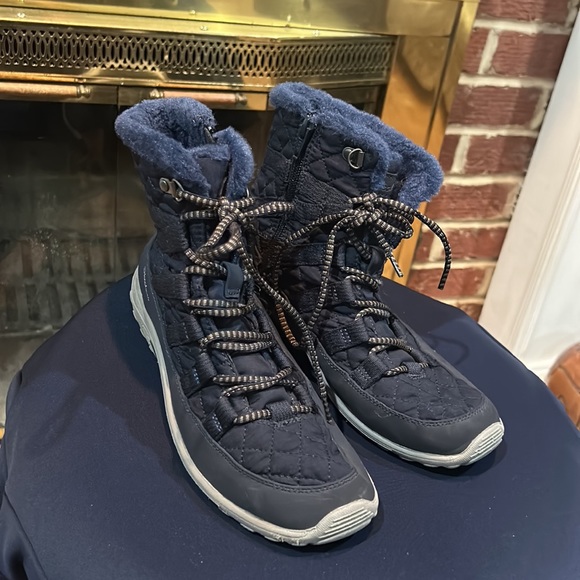 Sketchers Moro Street Ankle Boot - Picture 12 of 12